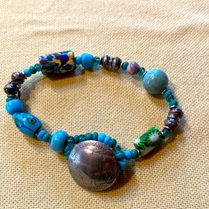 Vintage turquoise, and beaded bracelet🌺